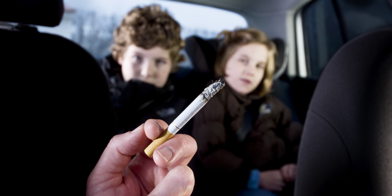 Illustration for article titled Common Reasons Why People Start Smoking